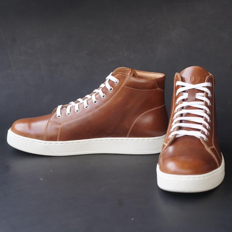 Songo High Top Rubber Sole Sneakers with Pull Up Leather